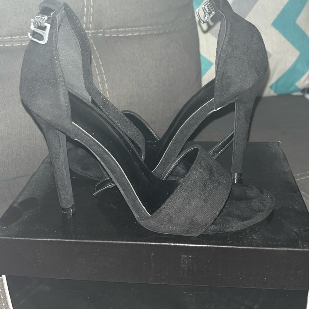 Black heels
